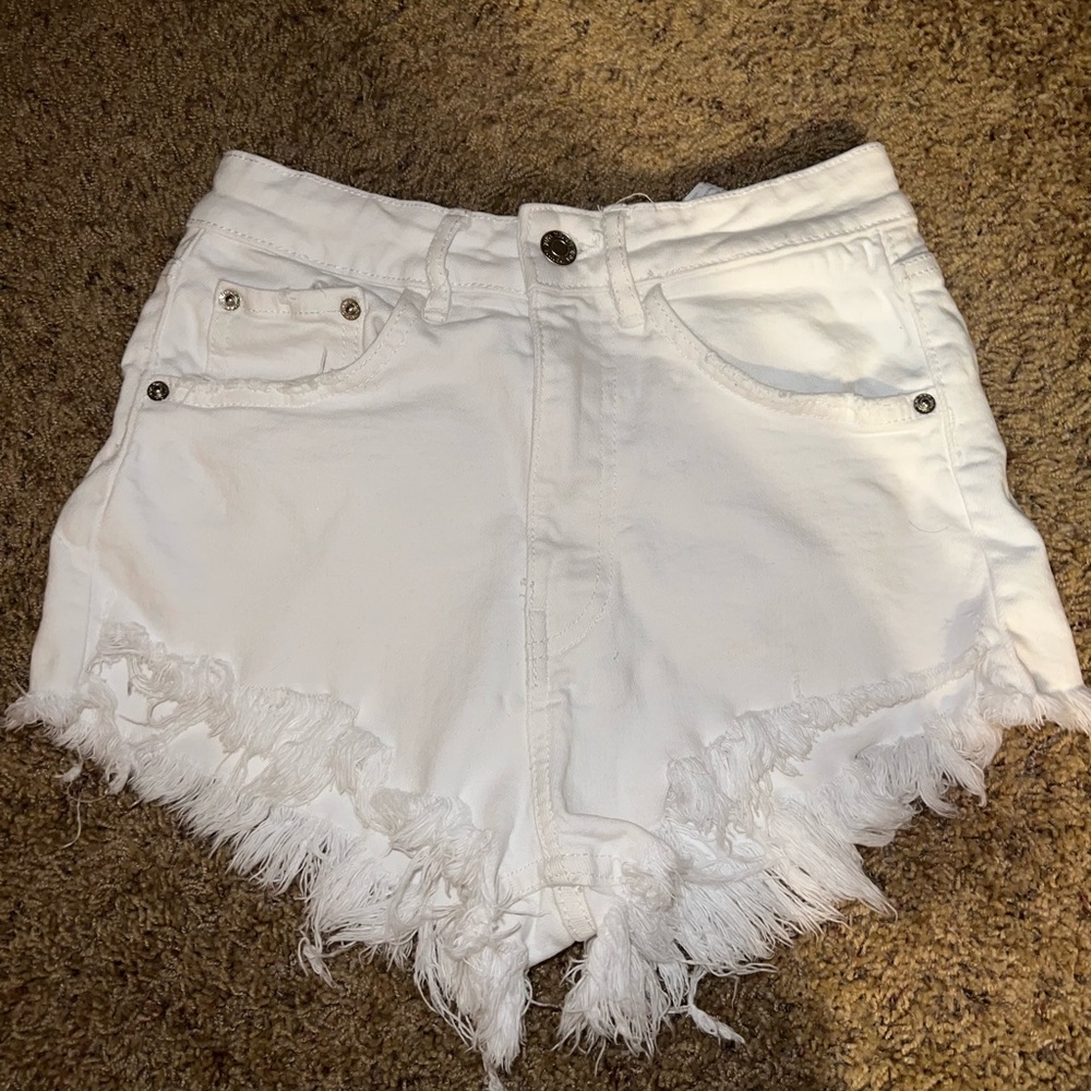 Zara Frayed White Denim Shorts